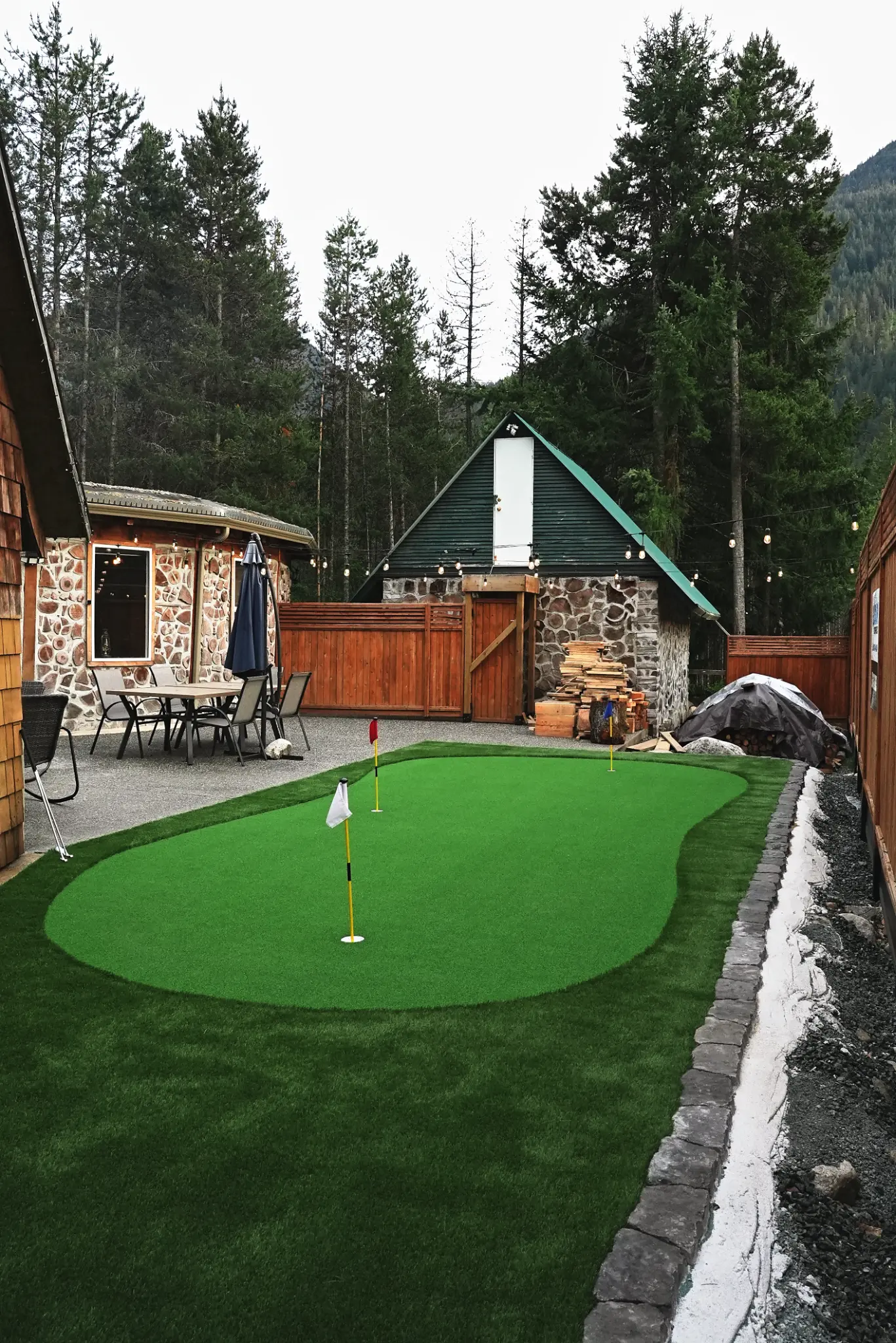 Retaining wall and turf detail